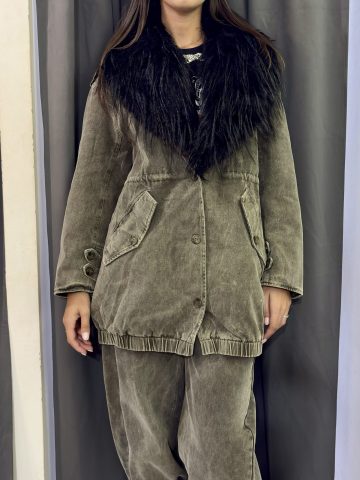 Parka con collo pelo